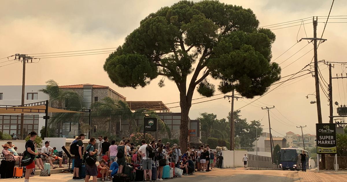Tysiące turystów w panice ewakuuje wyspę Rodos