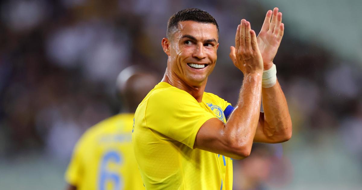 Gio CR7 on X: Cristiano Ronaldo avec le maillot du Sporting, chez lui au  stade José Alvalade 💚  / X