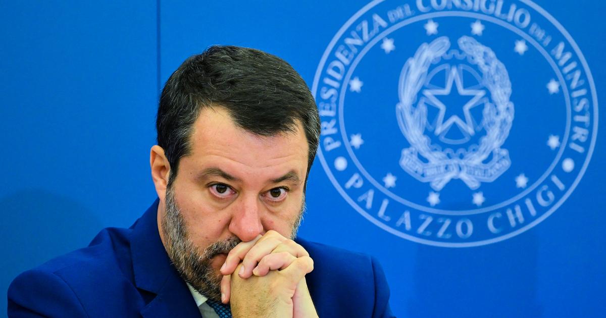 Rising interest rates Italy taxes banks' "surplus profits"