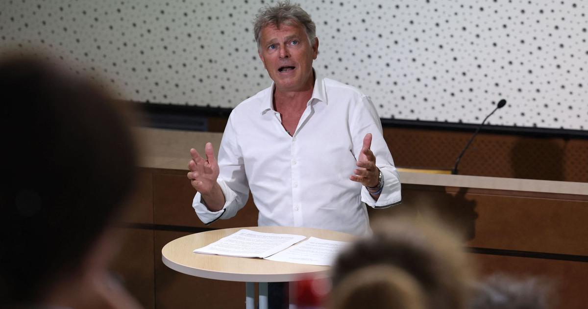 À Strasbourg, Roussel tire à boulets rouges sur Macron et Darmanin