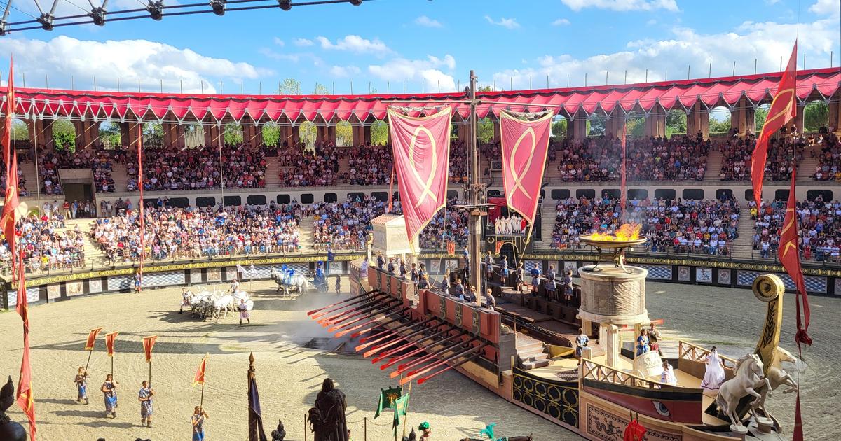 what are the recipes for the incredible success of Puy du Fou?