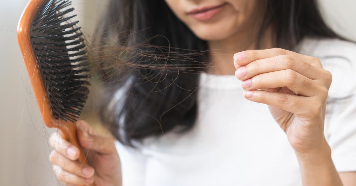 Perte De Cheveux Chez La Femme : Quelles Causes Et Comment Y Remédier