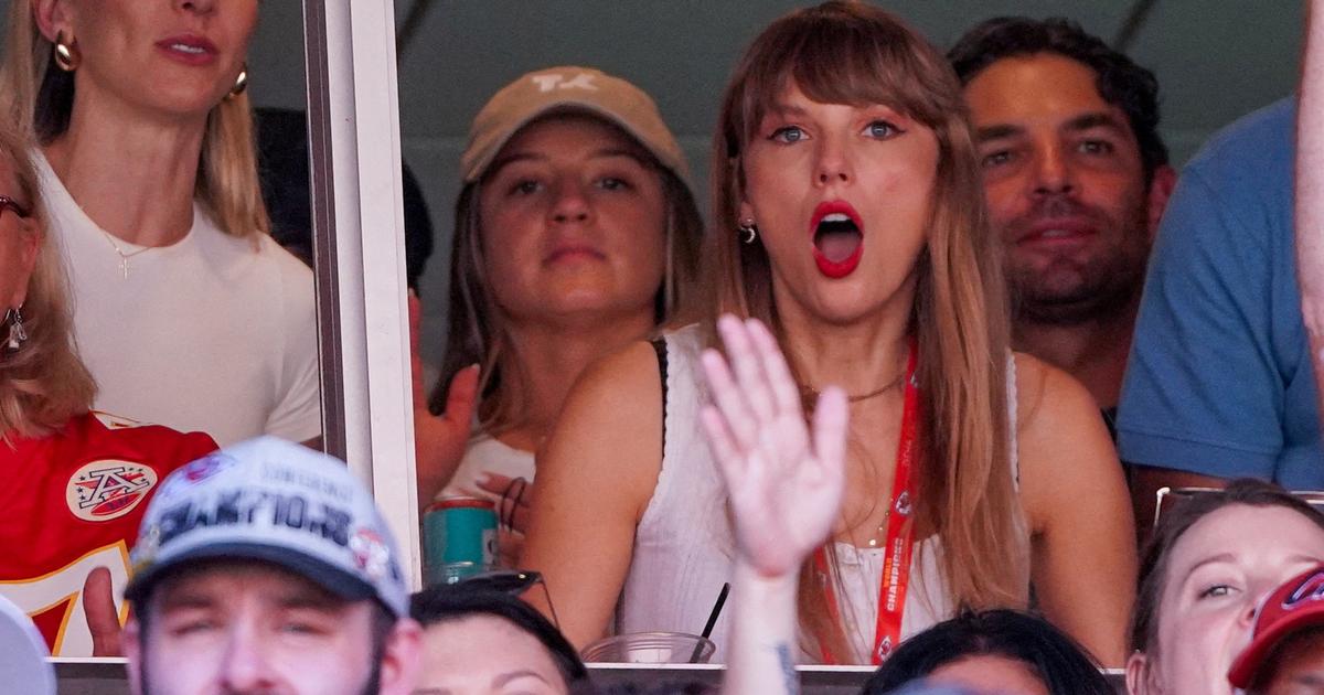 when Taylor Swift fans explode the sales of an American football star’s jersey
