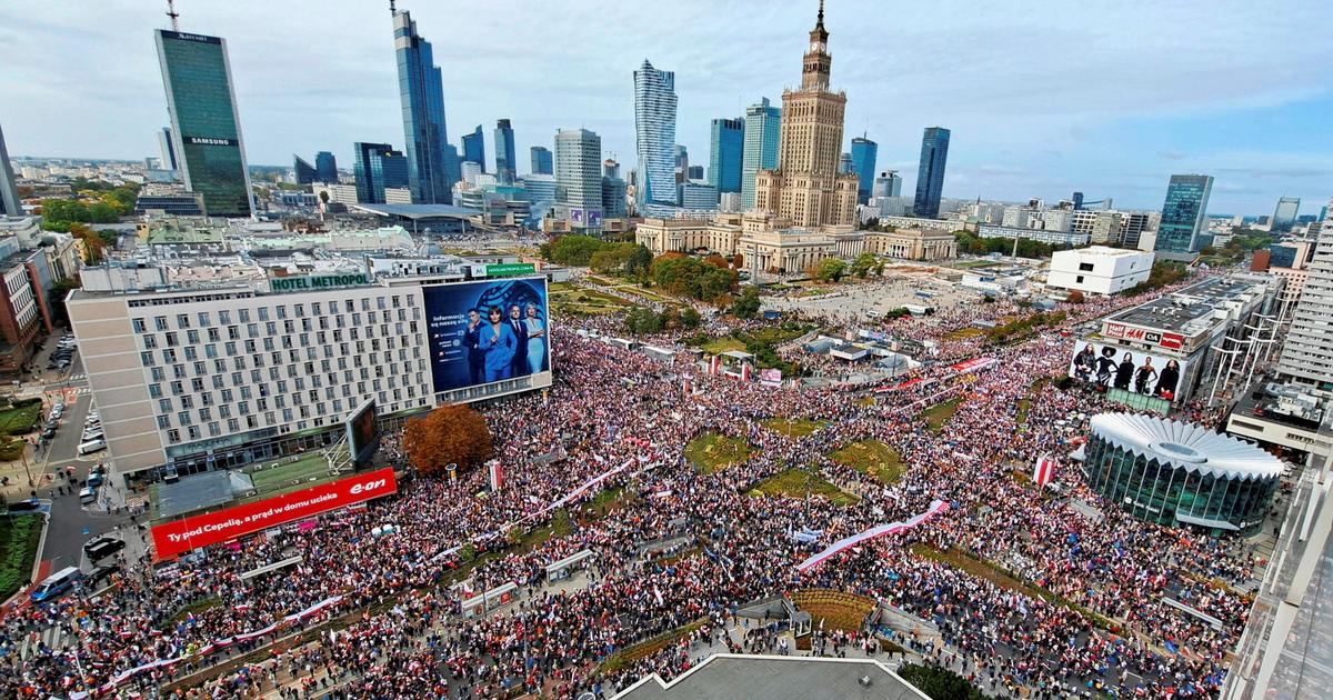 Pologne : des «centaines de milliers» de manifestants à Varsovie contre le gouvernement