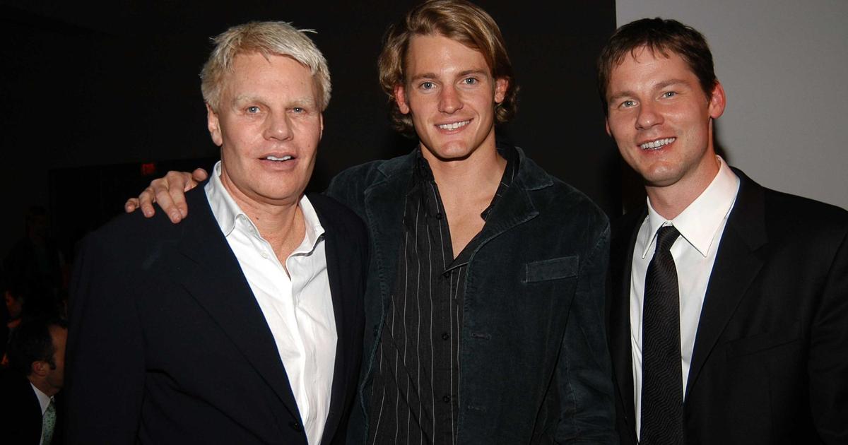 The former head of Abercrombie & Fitch, Mike Jeffries, is accused of “sexually exploiting young people”.