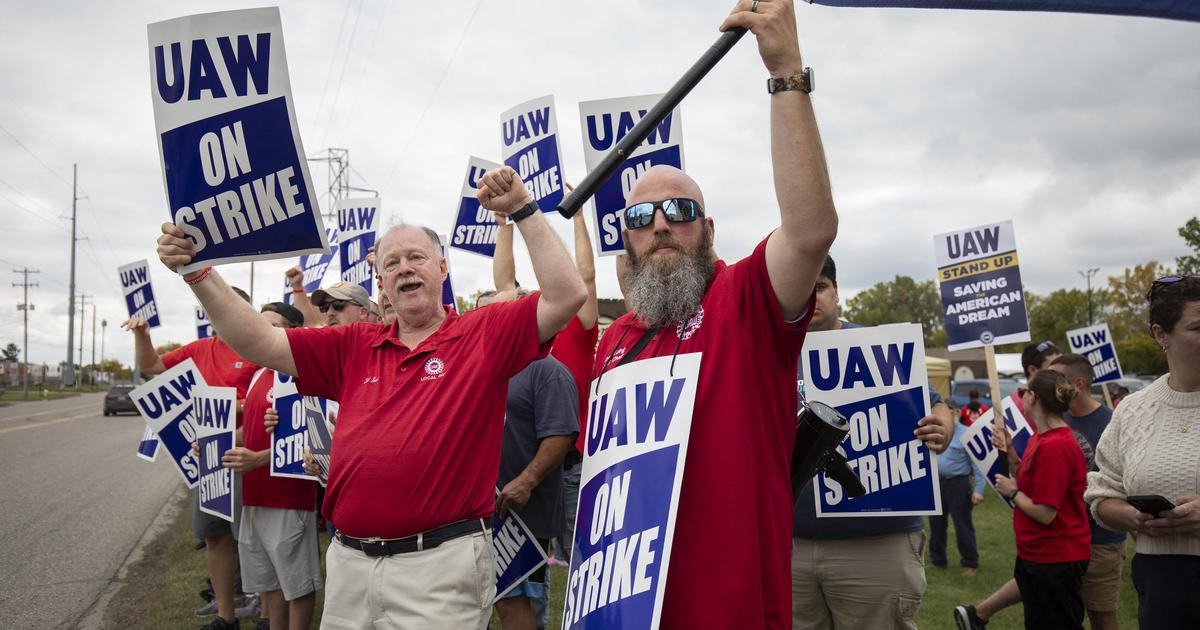 Ford Temporarily Dismisses Hundreds of Employees Amid Strike: Updates on UAW Negotiations