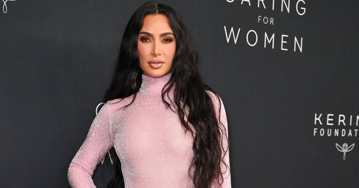 'If People Saw This, They'd Be Shocked': 42-year-old Kim Kardashian ...