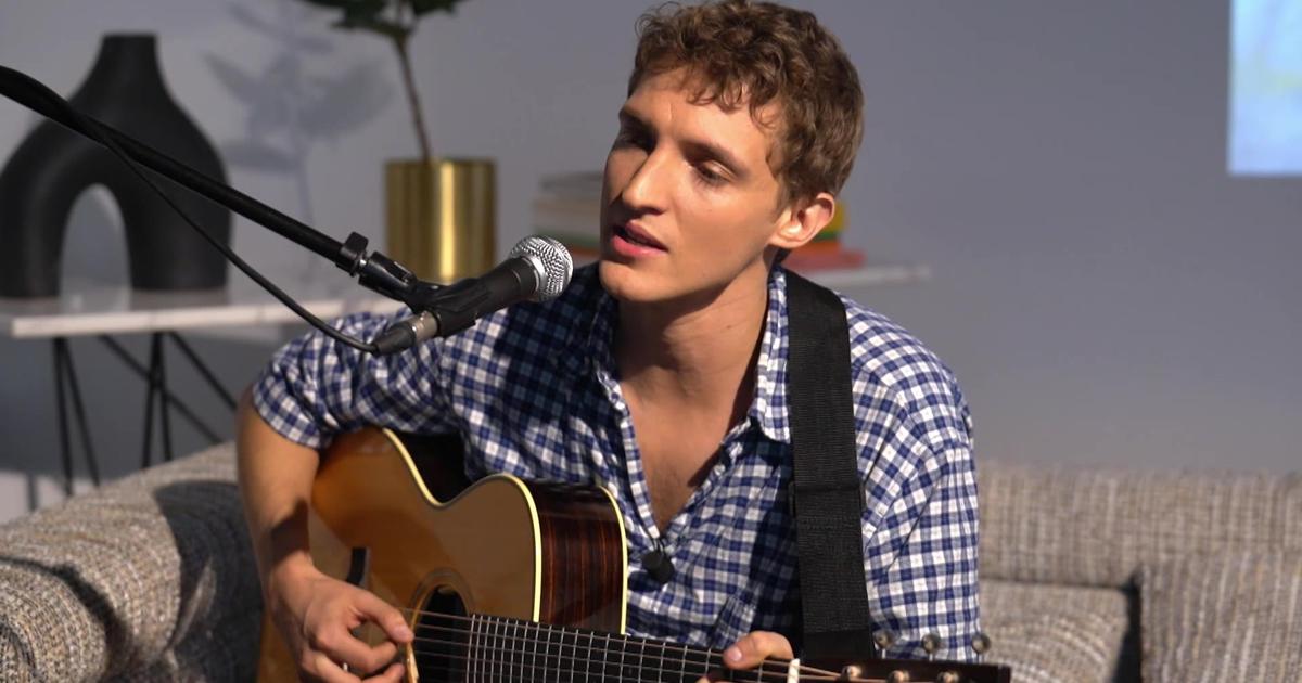 Alyosha Schneider.  “Singing in French allowed me to erase this little feeling of impostor that was left with English.”