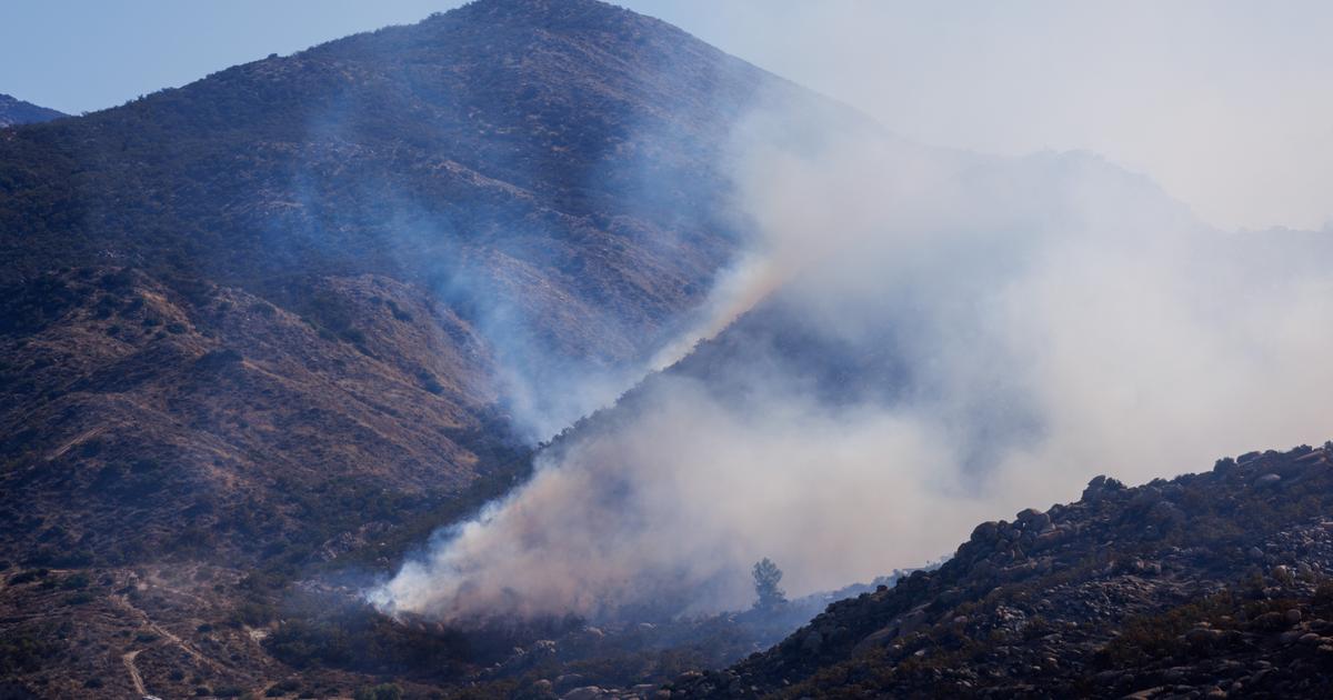 États-Unis : des milliers de personnes menacées par un incendie en Californie