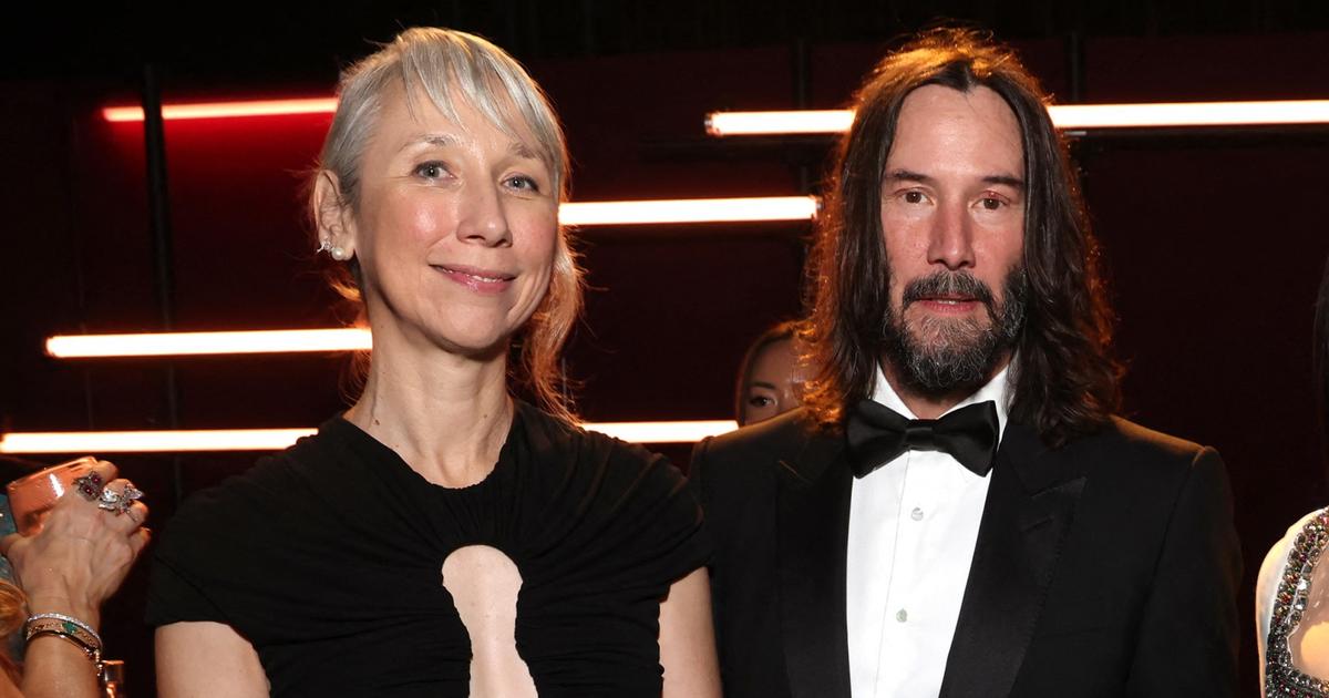 The key to her heart Keanu Reeves, handinhand with Alexandra Grant