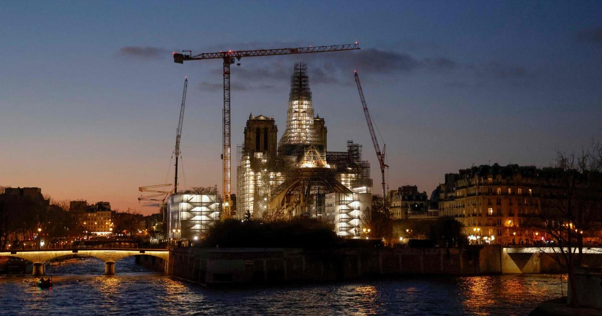 Notre-Dame de Paris regains the silhouette of its spire