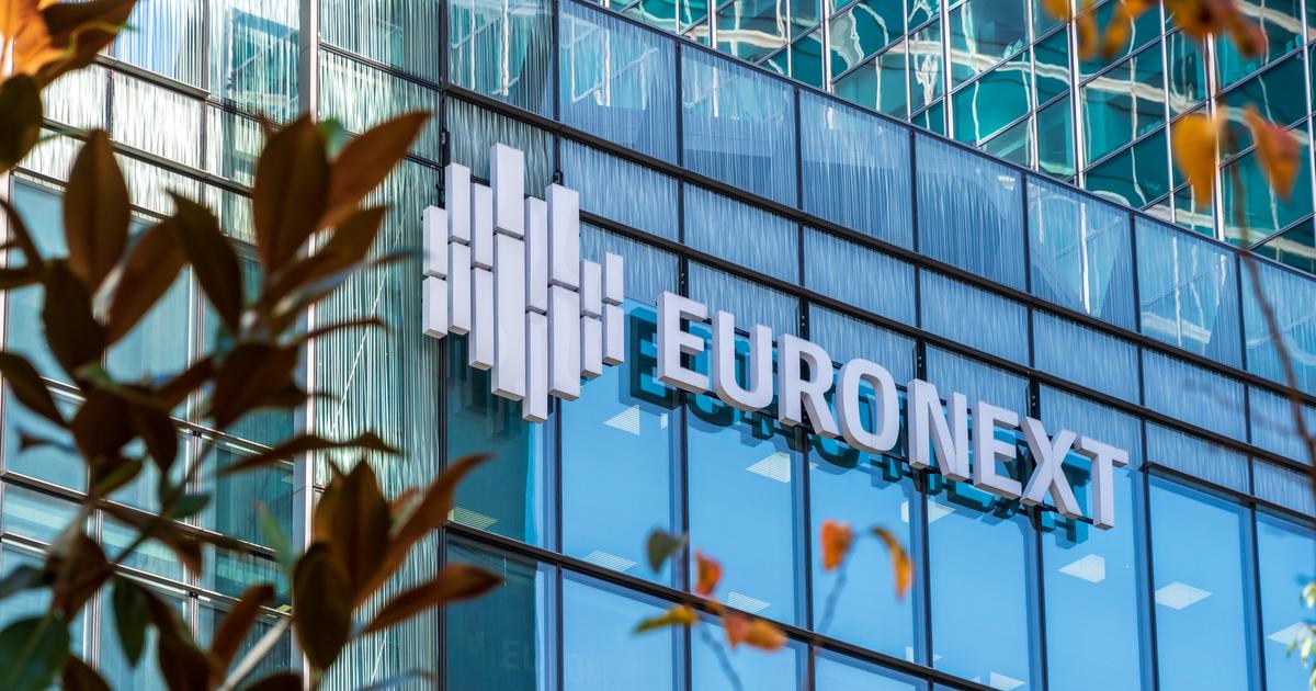 Les Bourses européennes clôturent en légère baisse après des records à Paris et Francfort