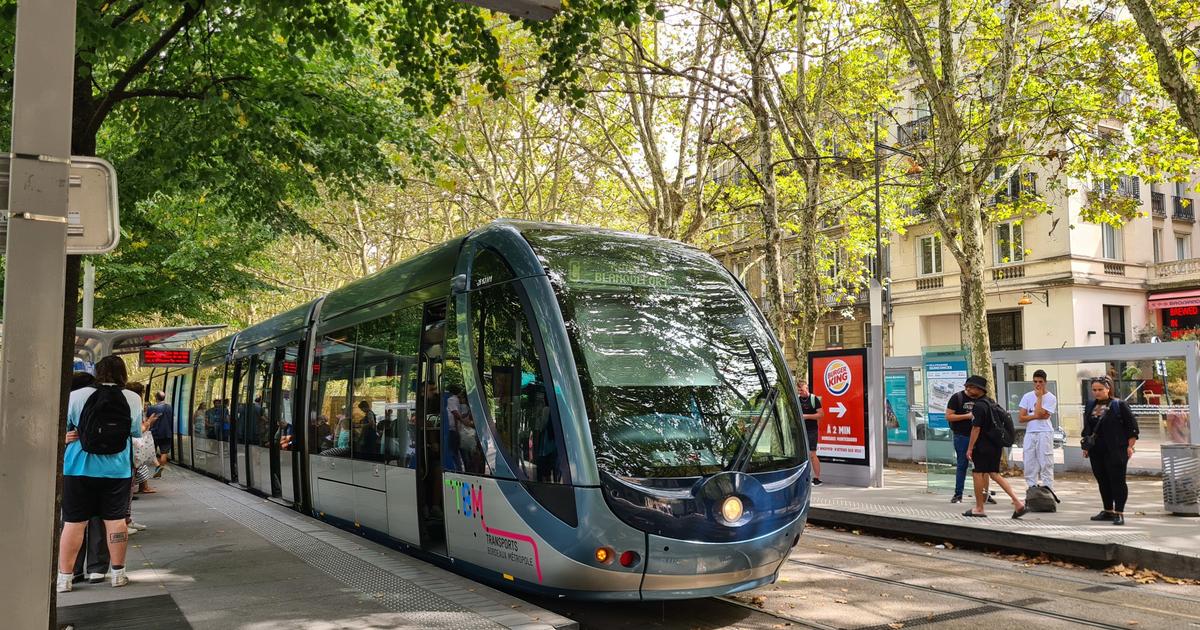 Bordeaux Tramway: Celebrating 20 Years of Public Transport Success