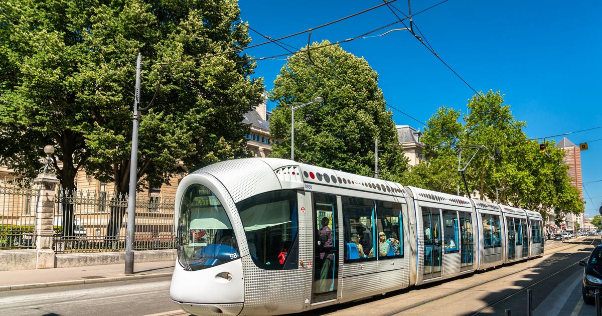 Altercation between T3 Tram Driver and Pedestrian in Villeurbanne, Lyon