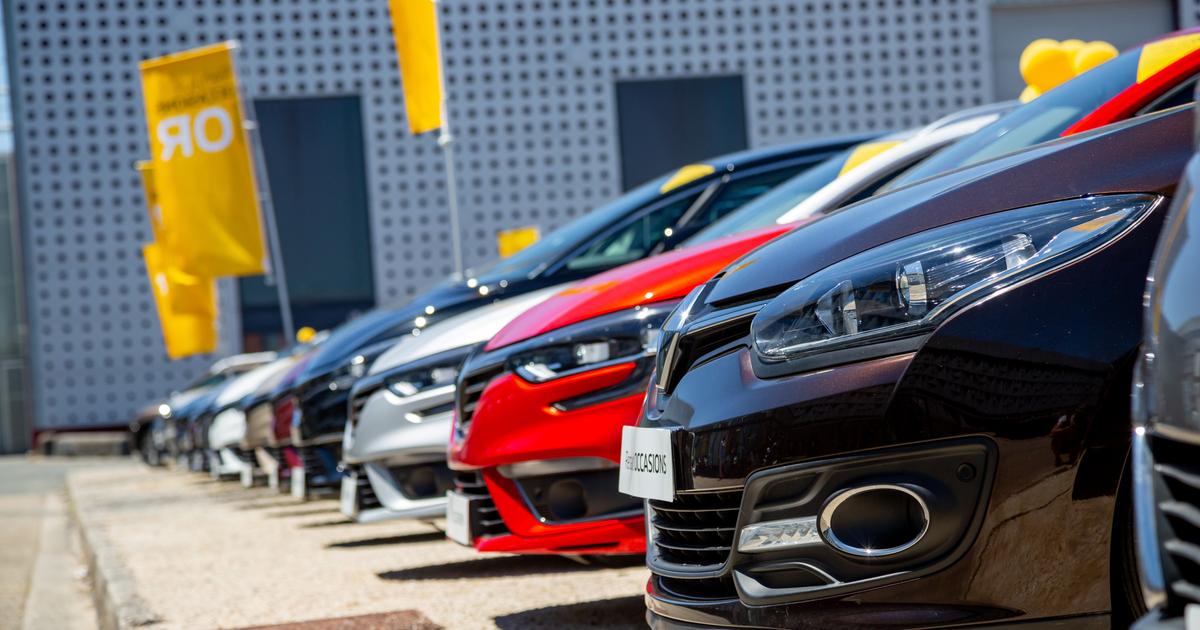 Les v&eacute;hicules &eacute;lectriques ont doubl&eacute; les thermiques en France en 2023