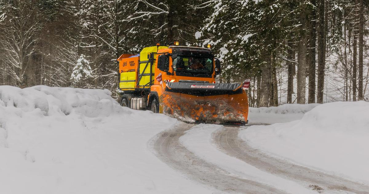 Près de Lyon : un employé municipal meurt sous un tracteur chasse-neige