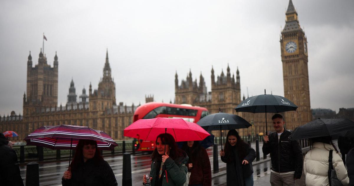 A case of exotic messages has rocked Westminster, police are investigating