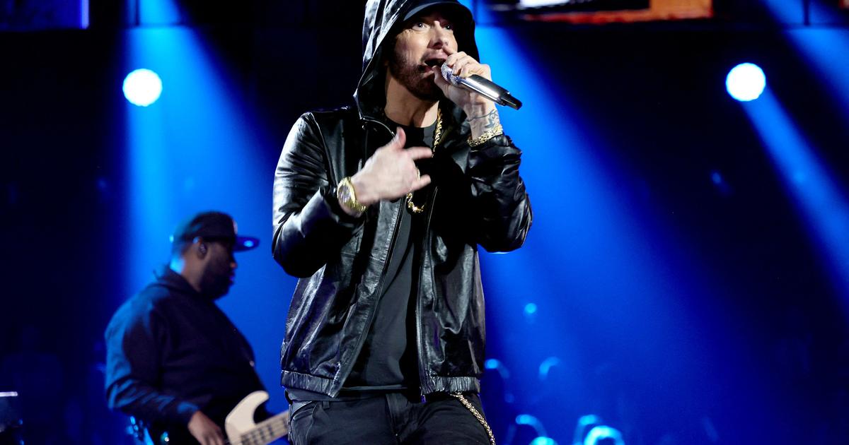 Regarder la vidéo Eminem sort un nouvel album cet été