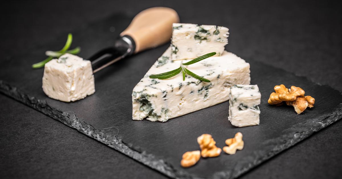 Il formaggio blu vegano è un formaggio?  La polemica che sta dilaniando gli Stati Uniti