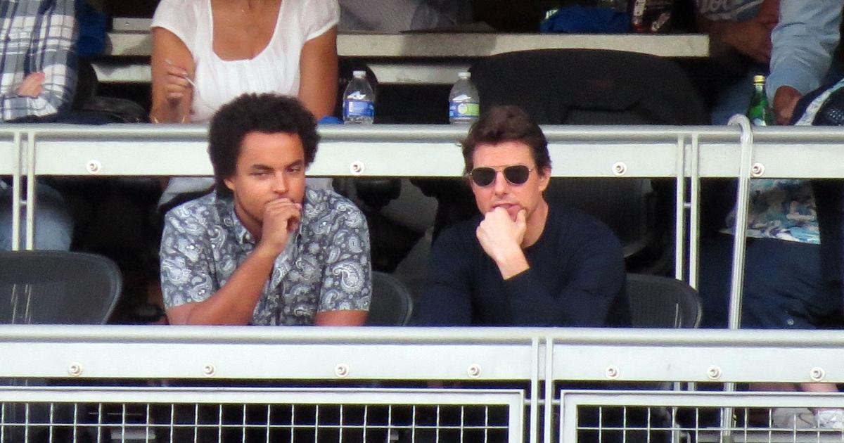 Tom Cruise prend la pose avec ses enfants adoptifs, Bella et Connor(02)