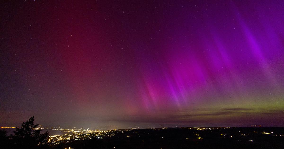 Regarder la vidéo Tempête solaire «extrême» : ces sublimes aurores boréales qui ont illuminé le ciel français cette nuit