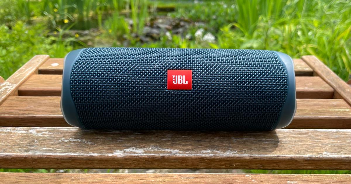 the ideal portable speaker for music lovers at the lowest price