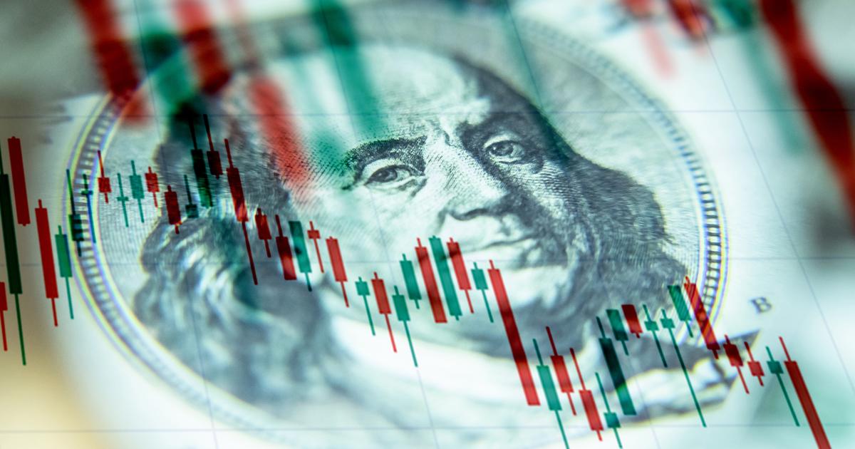 Le Dollar Chute Avec Le Ralentissement De Linflation Américaine