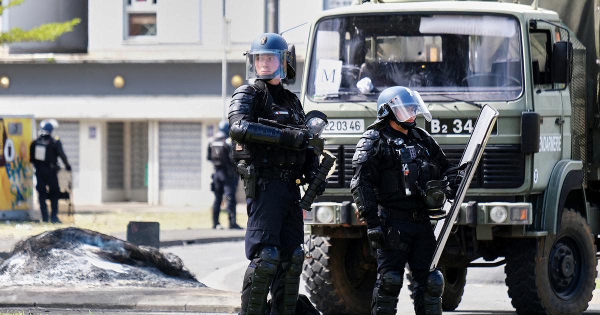 Regarder la vidéo Nouvelle-Calédonie : un deuxième gendarme tué à la suite «d'un tir accidentel» d’un collègue