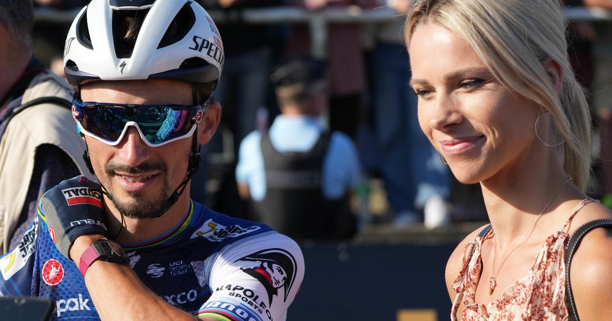 Regarder la vidéo Cyclisme : «Je l'ai vu triste parfois, mais jamais il n'a douté», Marion Rousse évoque les galères de son conjoint Julian Alaphilippe