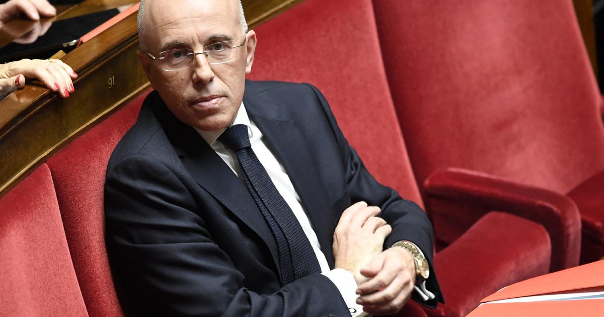 Regarder la vidéo Note de la France dégradée : les oppositions dénoncent la «gestion catastrophique» du gouvernement