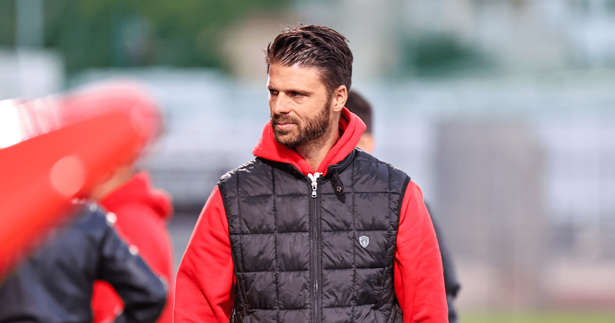 Regarder la vidéo Ligue 2 : Grégory Poirier nouvel entraîneur du Red Star