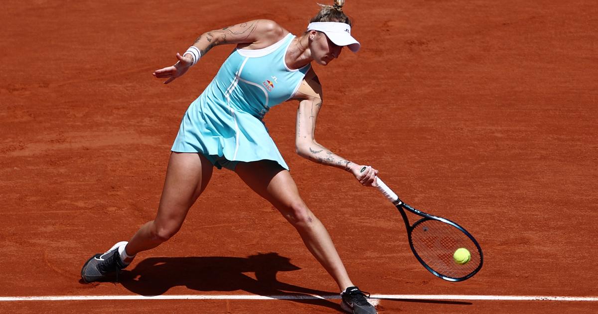 Regarder la vidéo Roland-Garros : «Swiatek rend folle sur chaque point», résume Marketa Vondrousova