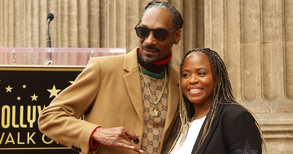 Snoop Dogg and his wife Shante Broadus are celebrating their 27th ...