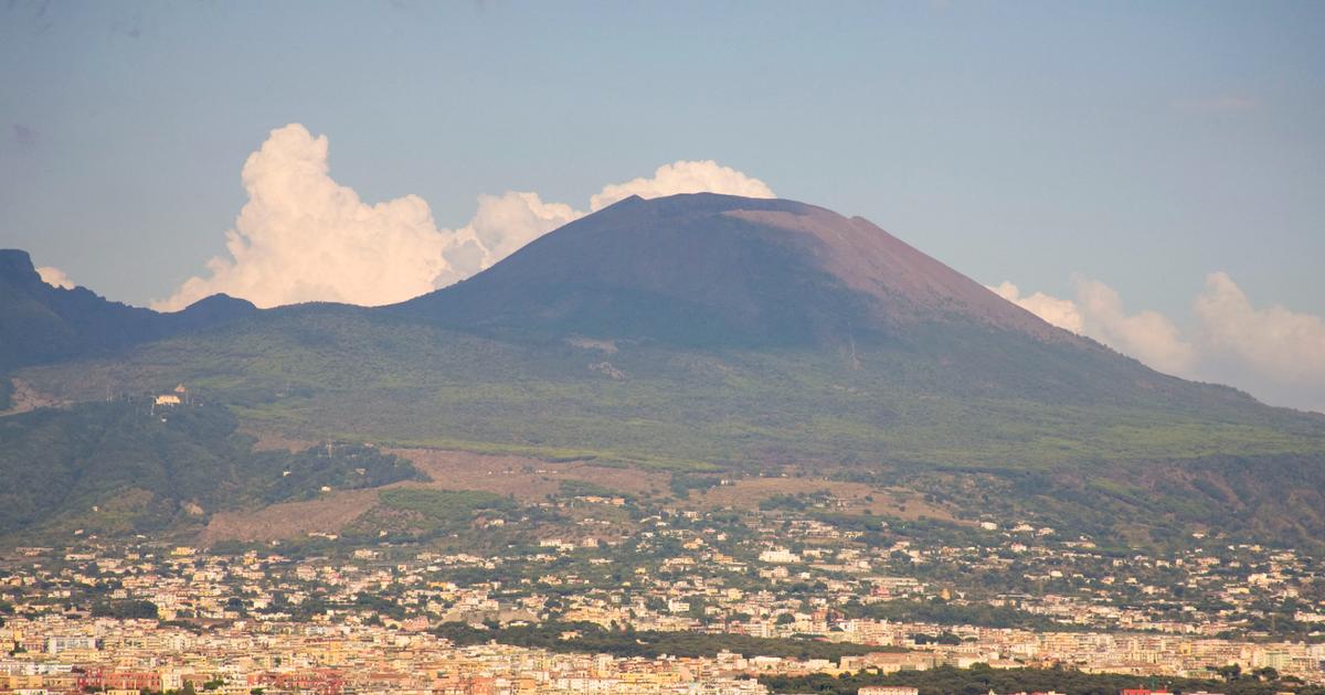 The eruption of Vesuvius did not kill all the inhabitants of Pompeii and Herculaneum