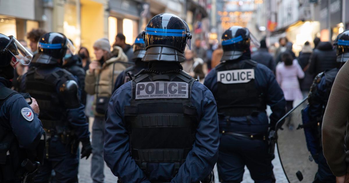 Soirée «les étrangers dehors» à Rouen Darmanin veut dissoudre l