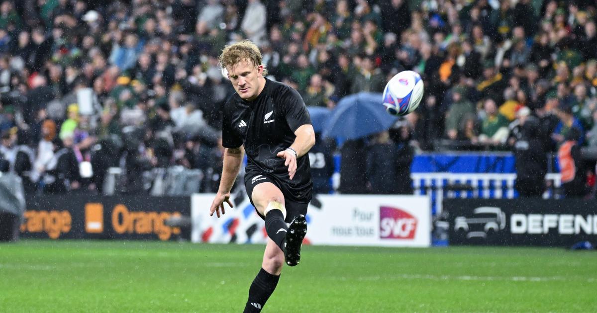 Regarder la vidéo Nouvelle-Zélande - Angleterre : les All Blacks souffrent mais s’imposent sur le fil face au XV de la Rose