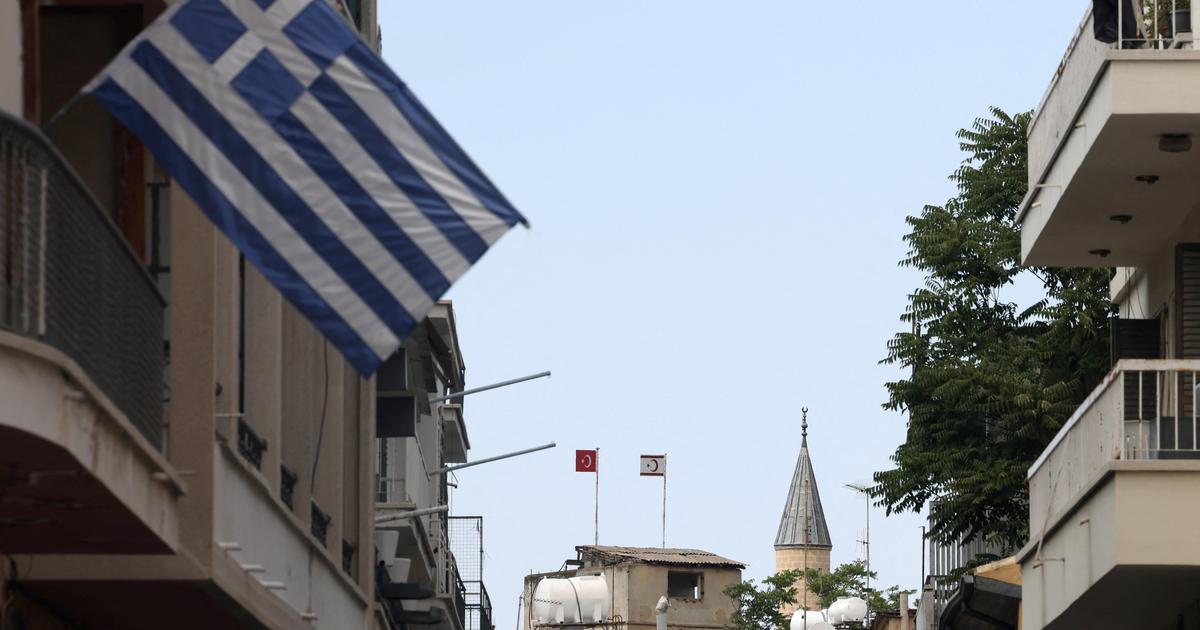 分裂から50年、ギリシャ人とトルコ人が自分たちの島を祝う