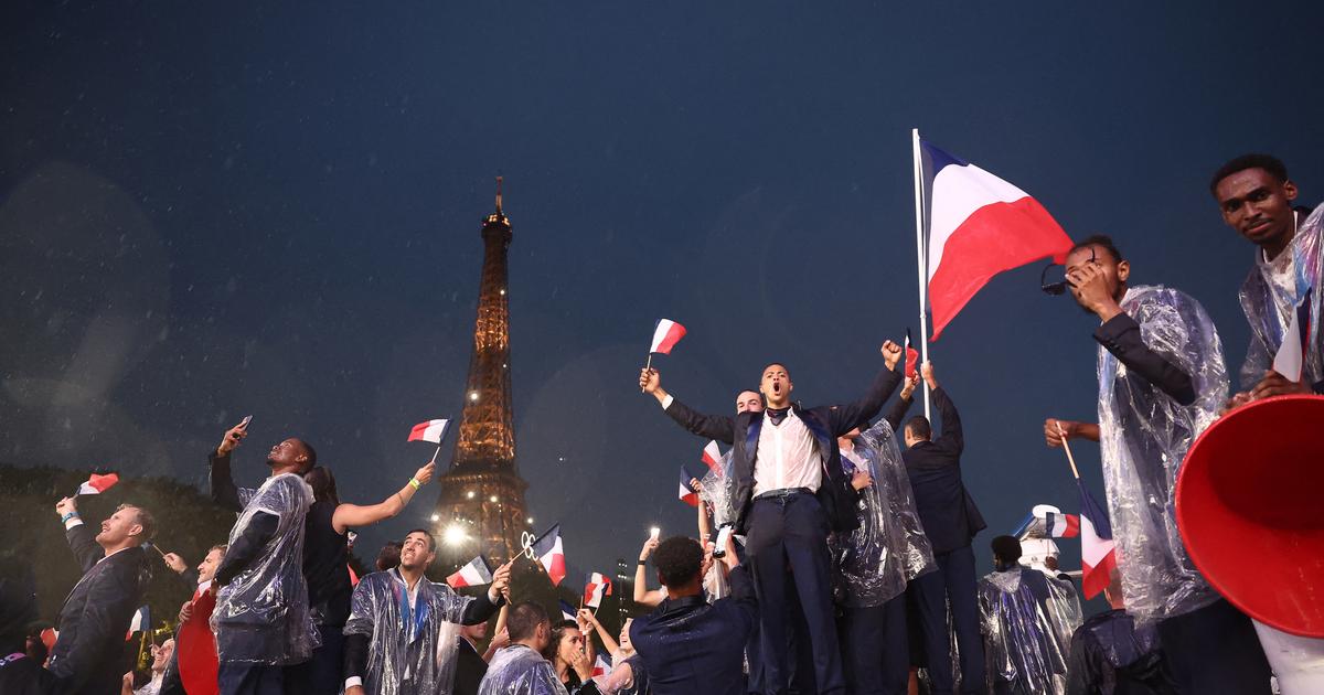 クロード・フランソワ、ヴェロニク・サンソン、シーラ…とてもフランス的な開会式