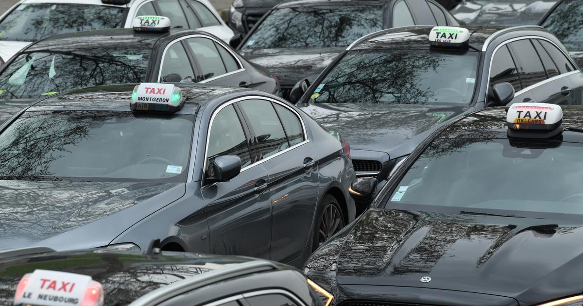 タクシー運転手らは「危機的状況」を非難し、金銭的補償を要求