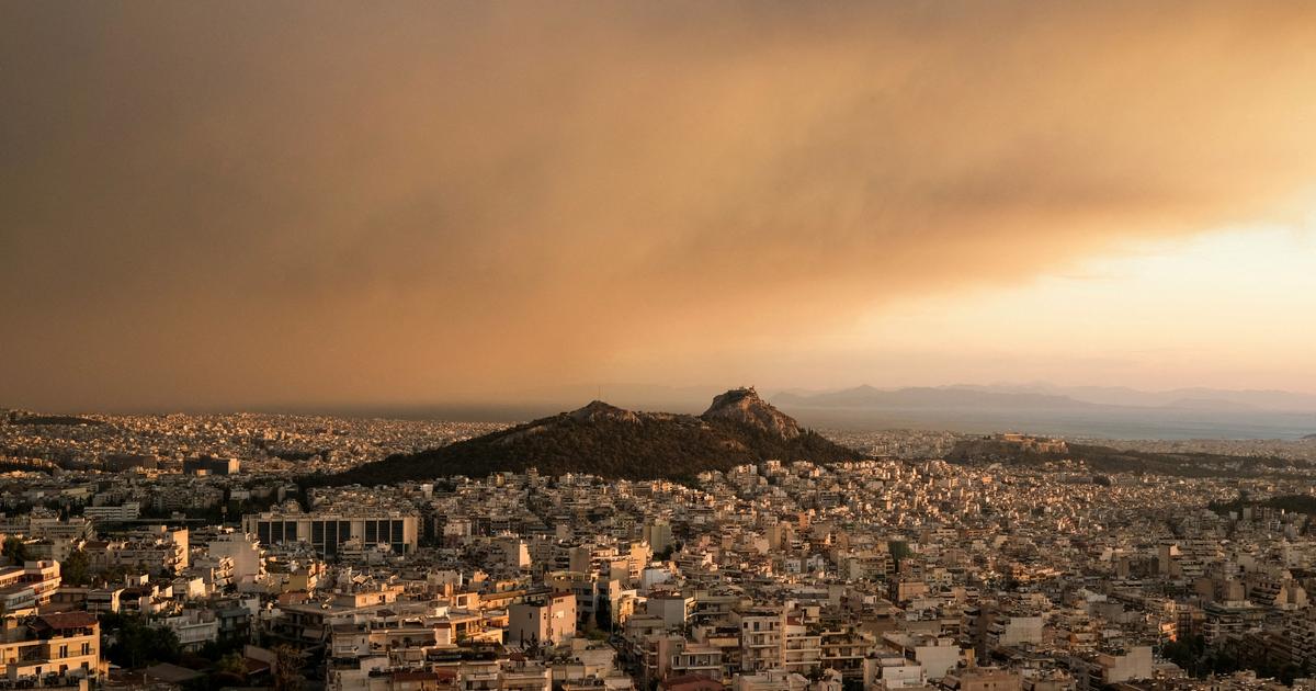 Feux en Grèce : les images impressionnantes d’un gigantesque incendie aux portes d'Athènes