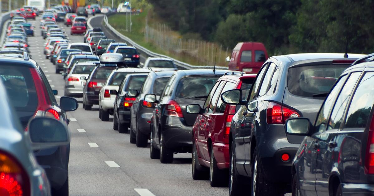 バイソン・フテは、道路が混雑する週末の前に、8月15日は静かだと予測している