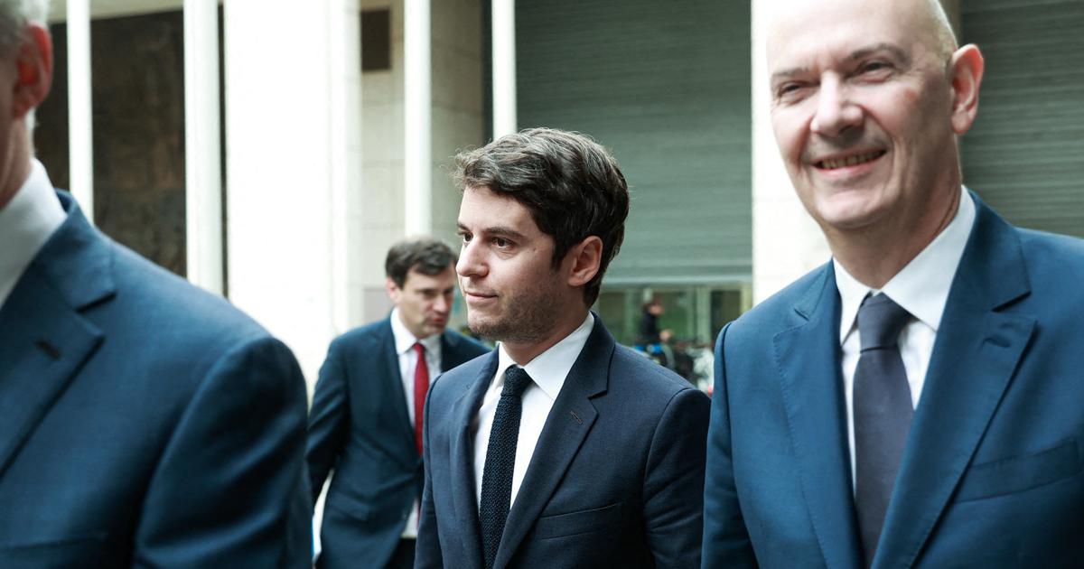 Soutien clair ou sous conditions ? Les macronistes peinent à trouver le bon ton face à Michel Barnier