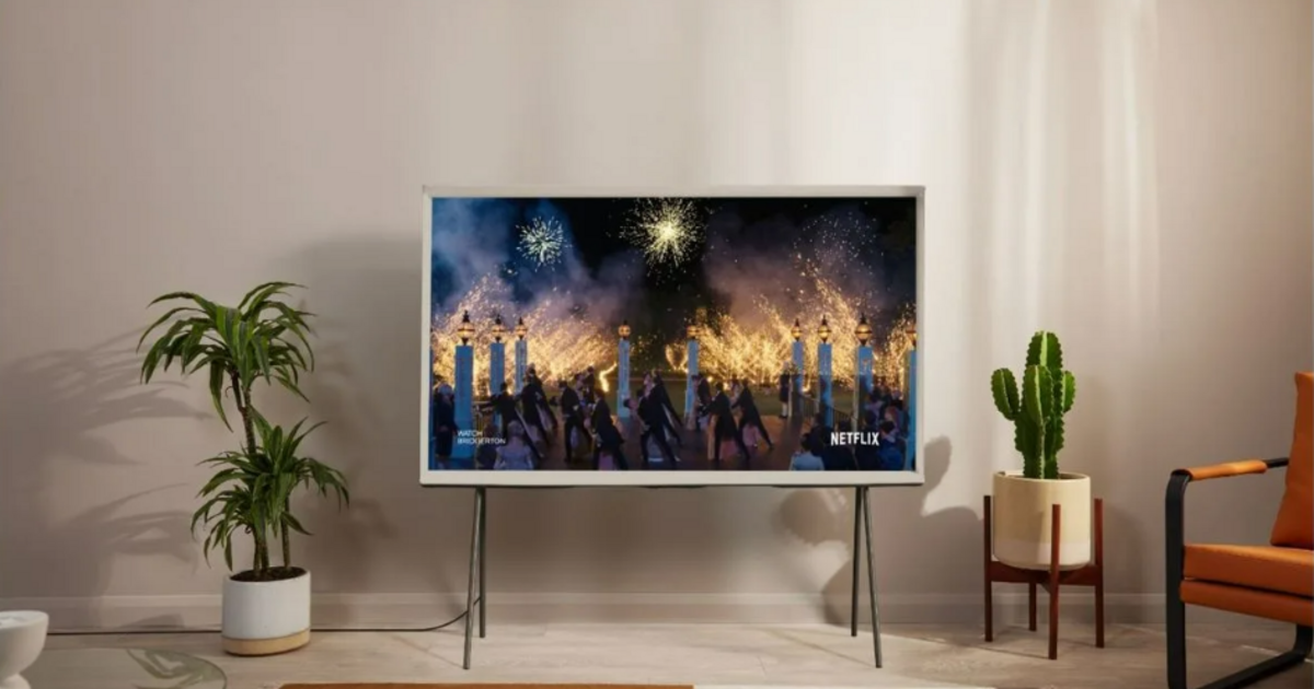 C'est une folie, profitez de -33% de réduction sur cette smart TV Samsung Serif 2023 !