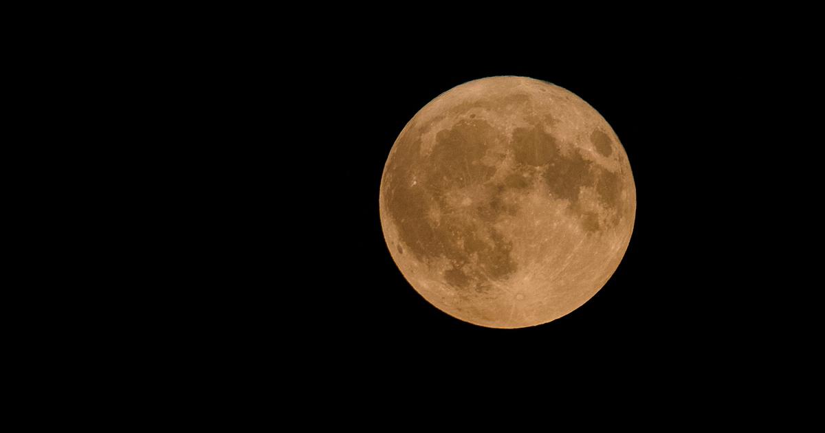 Częściowe zaćmienie Księżyca dziś wieczorem we Francji