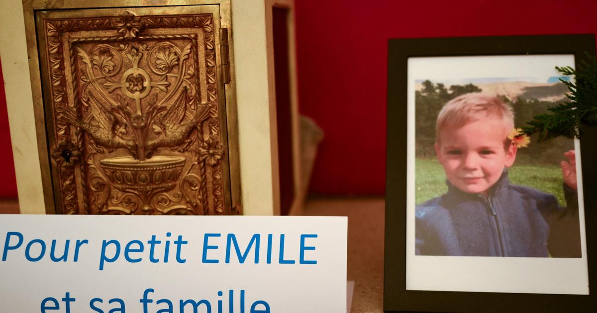 «Ça, c’est le crâne du petit», la randonneuse qui a trouvé les ossements du petit Emile témoigne (1/1)