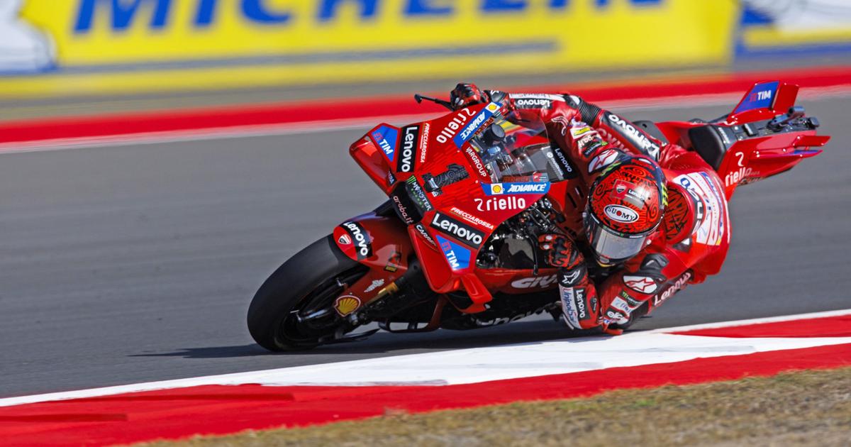 Regarder la vidéo MotoGP : Bagnaia s’adjuge le sprint en Indonésie et met la pression sur Martin