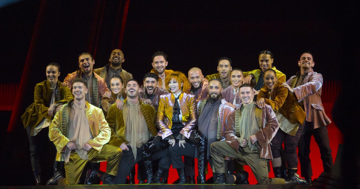 Mylène Farmer au Stade de France : la démesure et la proximité