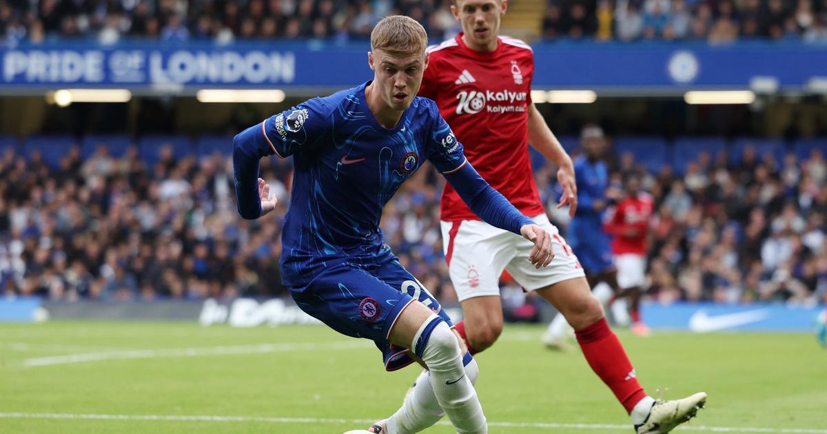 Regarder la vidéo Premier League : Chelsea loupe le coche