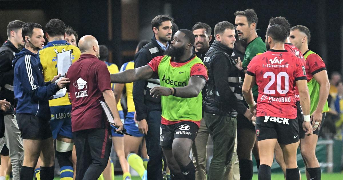 Regarder la vidéo Top 14 : «L’arbitrage n’a de cesse de se remettre en question», la direction des arbitres revient sur la fin de match entre Clermont et Toulon