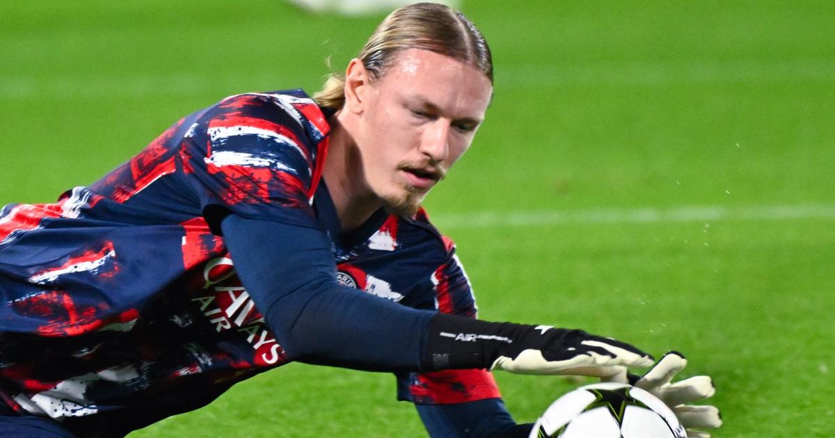 Regarder la vidéo Foot : pourquoi Safonov, gardien russe du PSG, ne rejoindra pas sa sélection